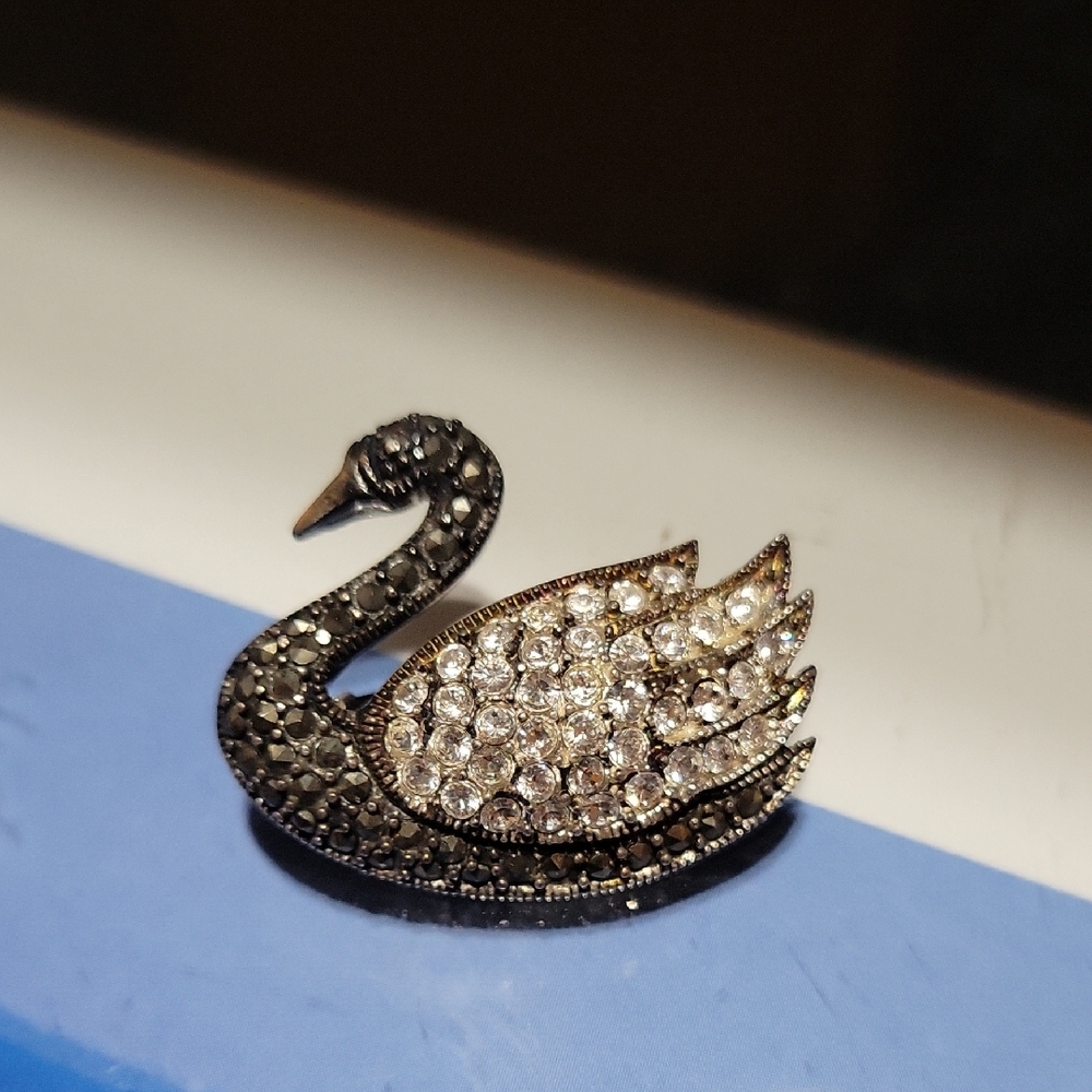 Vintage Sterling Silver Black and Silver Swan Brooch